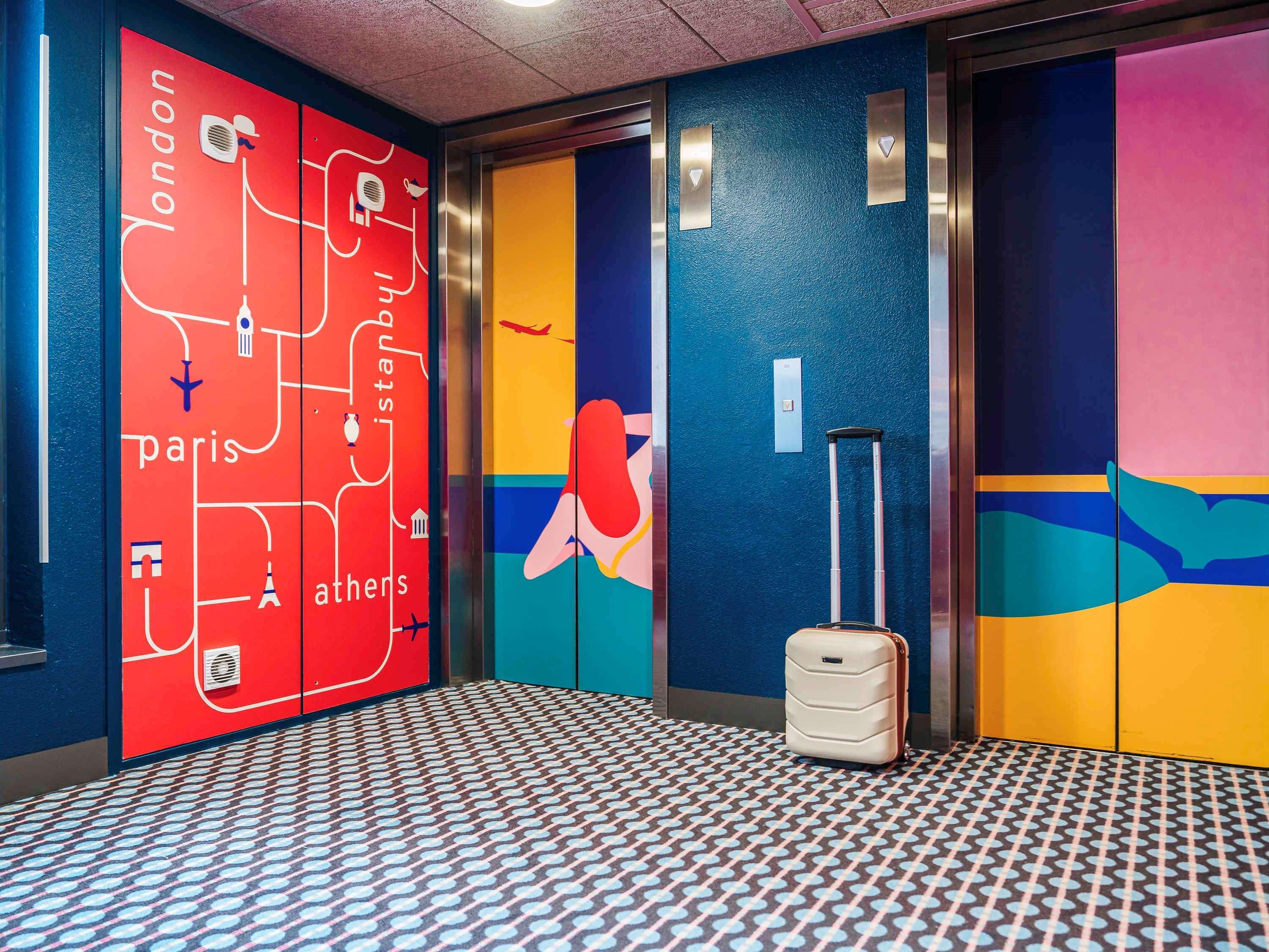 Ibis Styles Aeroport Arenas Hotel